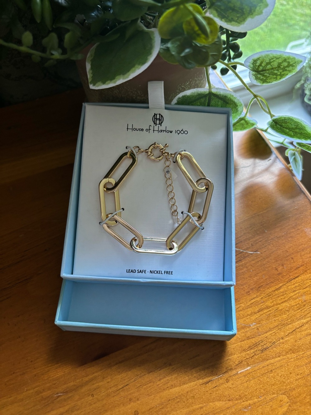 House of Harlow 1960 Gold Chunky Paperclip Link Bracelet
NEW WITH TAGS